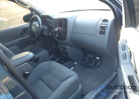 2002 Ford Escape Xlt из США, поврежденный, VIN 1FMYU04142KC27446